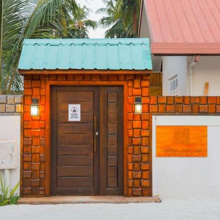 Orimas Retreat Hotel Тулусдоо Екстериор снимка