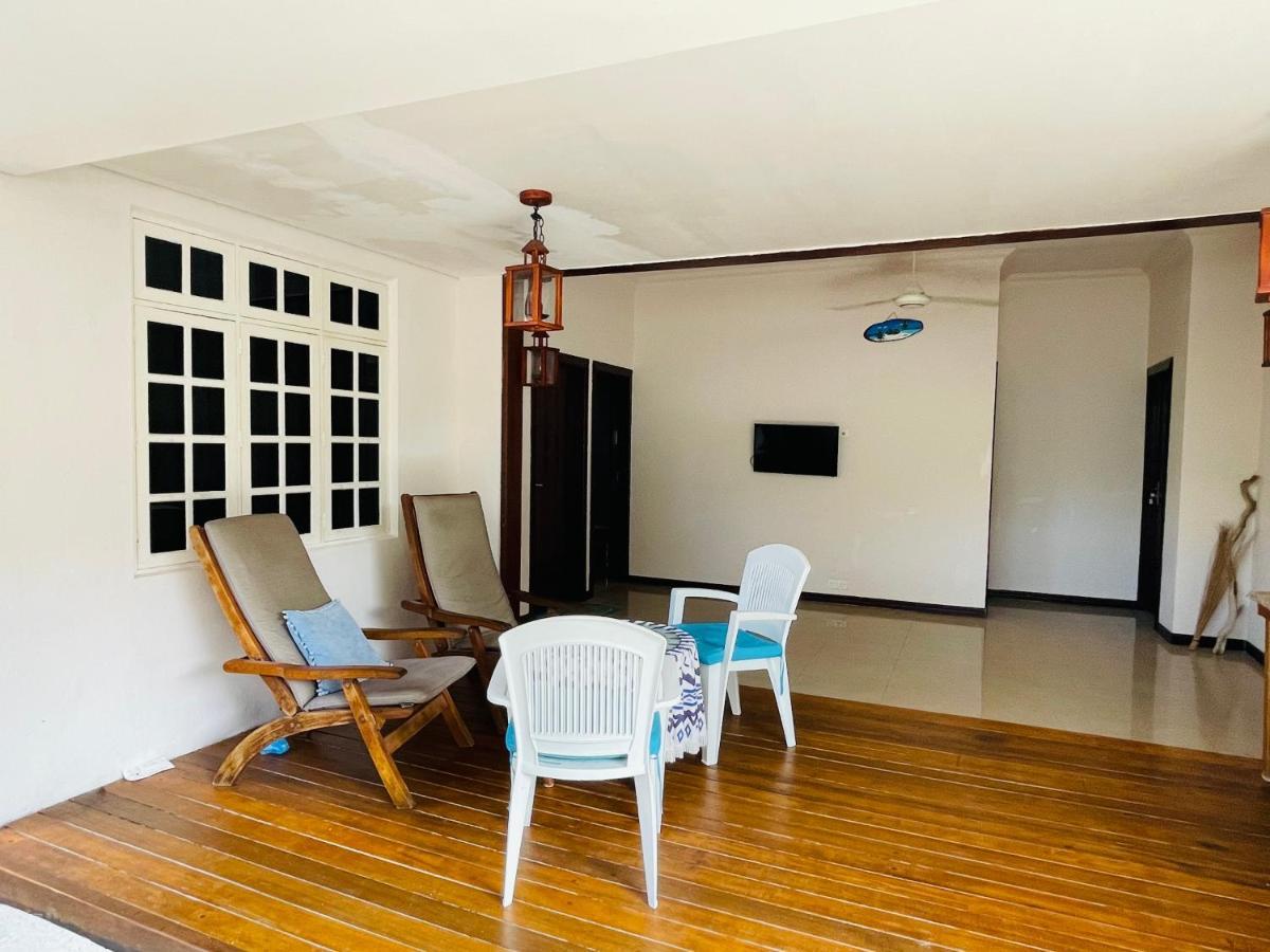 Orimas Retreat Hotel Тулусдоо Екстериор снимка
