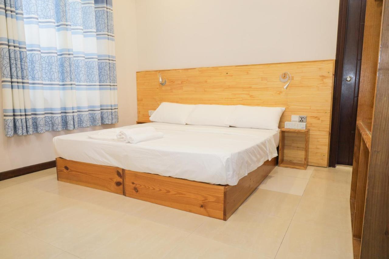 Orimas Retreat Hotel Тулусдоо Екстериор снимка