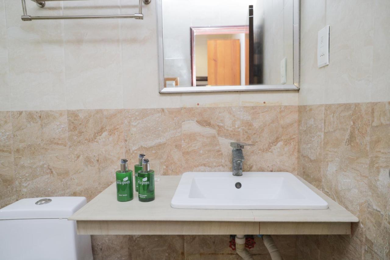 Orimas Retreat Hotel Тулусдоо Екстериор снимка